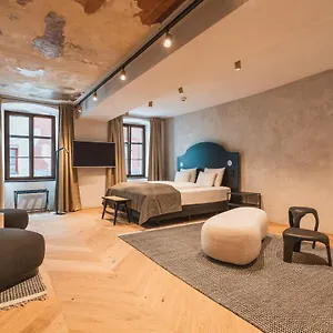 Apart-hotel H5 Grauer Baer &, Innsbruck